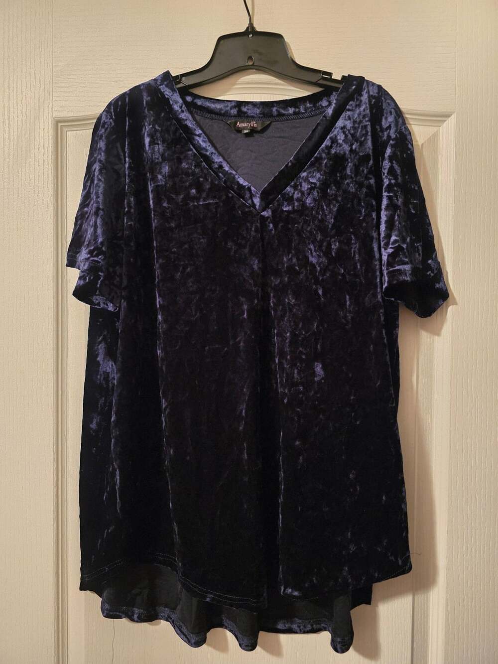 Amaryllis Velvet Top Size 3X Blue V-Neck Short Sleeve Crushed Velour